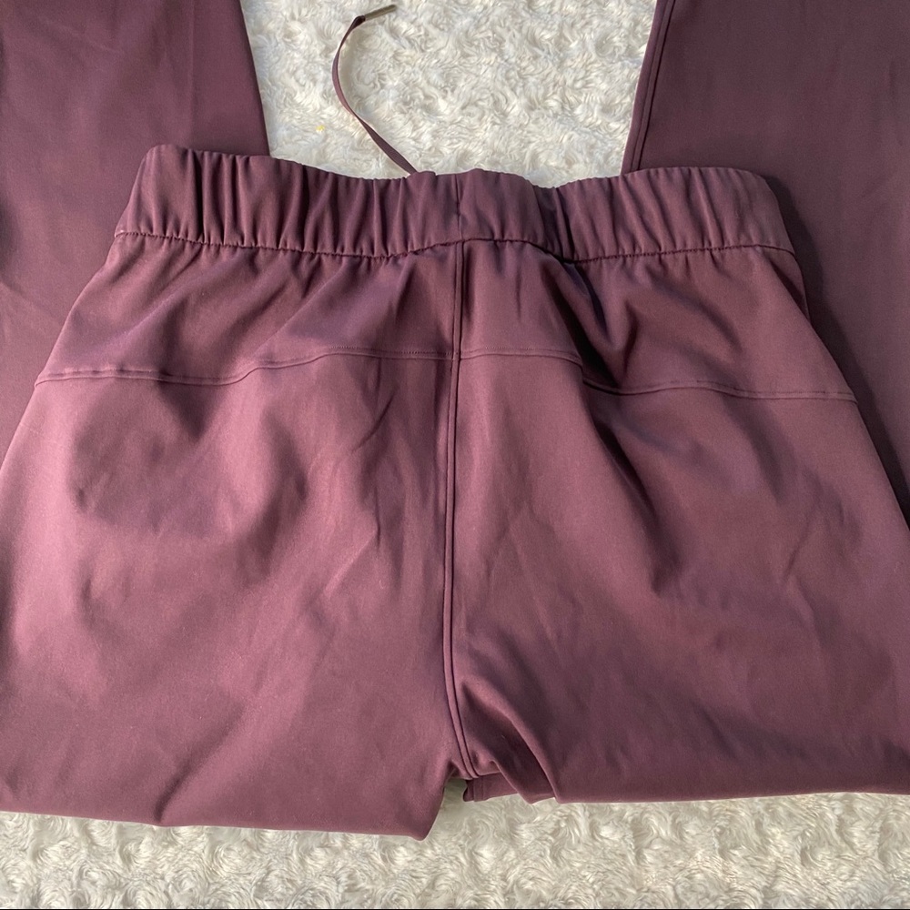 On the fly lululemon 25” inseam pants - Picture 4 of 4